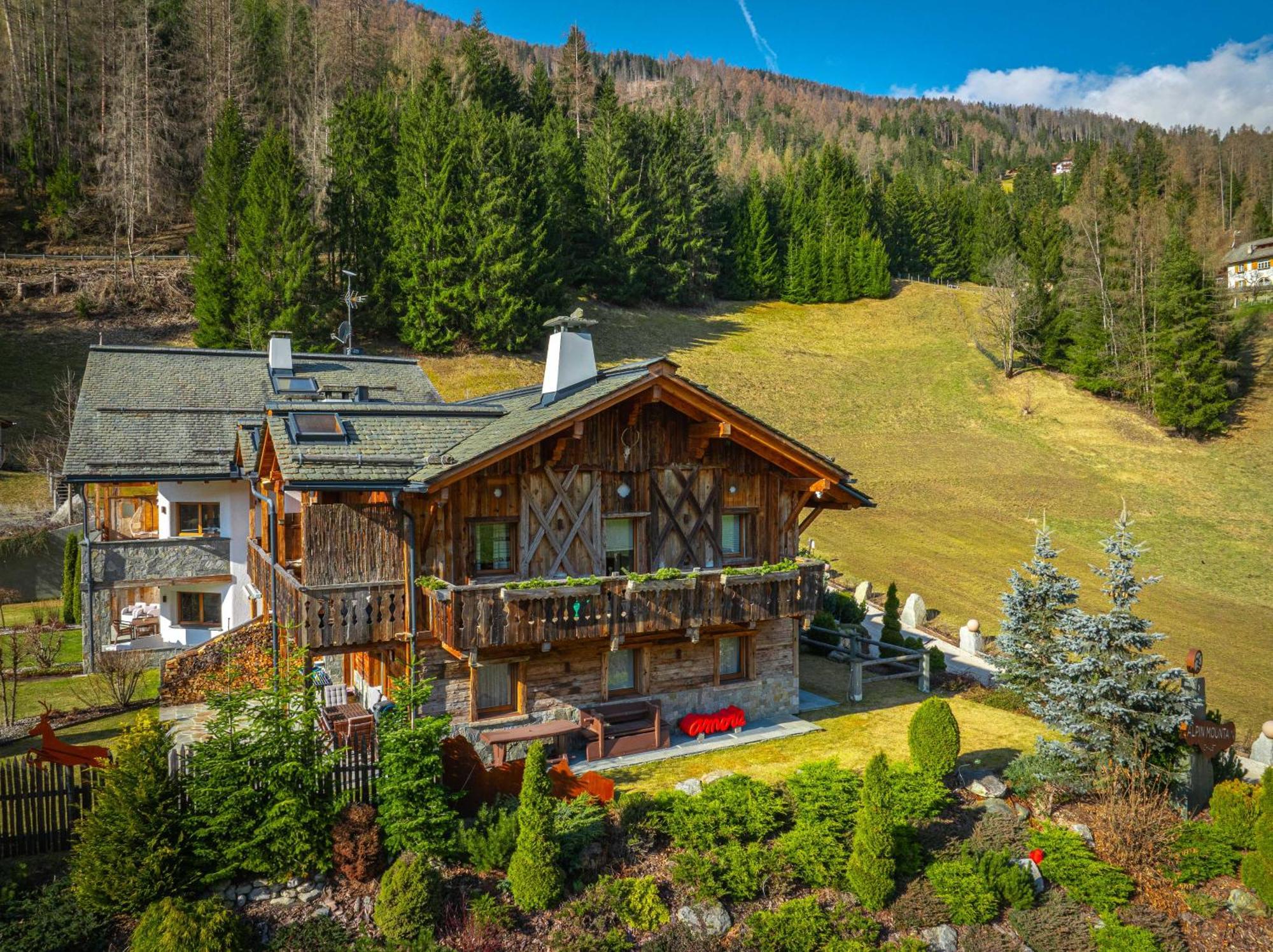 Alpine Mountain Chalet San Vigilio Di Marebbe Exterior foto